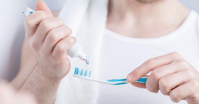 Concerns Over Weird New Toothpaste Ingredient - Plastic Microbeads - And How To Tell If Your Toothpaste Contains Them